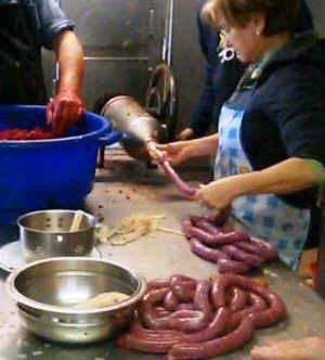 Elaboration of traditional sausages.