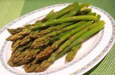 Steamed asparagus