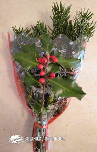 Decorative bouquet to give at Christmas