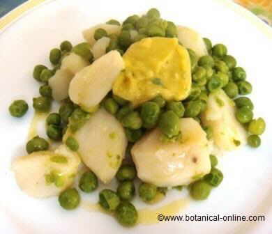 Green peas with potatoes