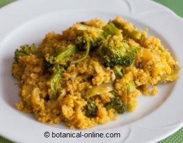 Quinoa with broccoli and curry