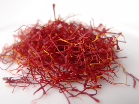 azafran saffron crocus sativus