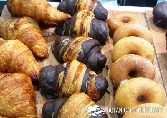 bolleria croissants donuts escaparate