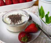 yogur con fresas y chia